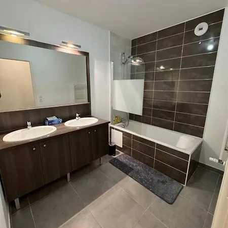 Apartman Luxueux 5 Pc, Jacuzzi, Rooftop, Terrasse, Clim *